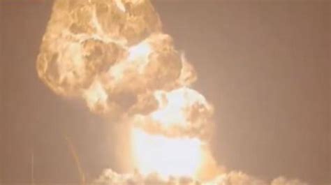 Elon Musk’s Starship Vehicle Explodes During Static Fire Test Ahead of ...