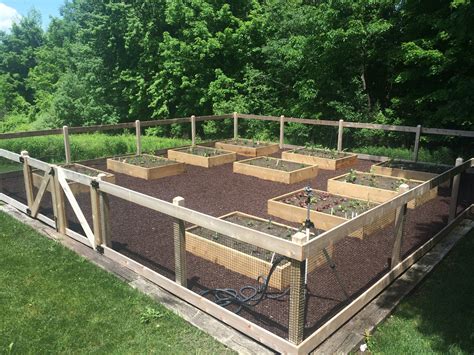 Fence Post Raised Bed at Carmen Pink blog