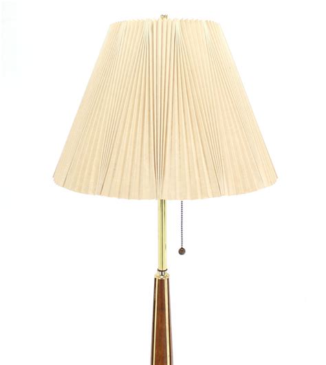 Walnut and Brass Mid Century Modern Floor Lamp For Sale at 1stDibs ...