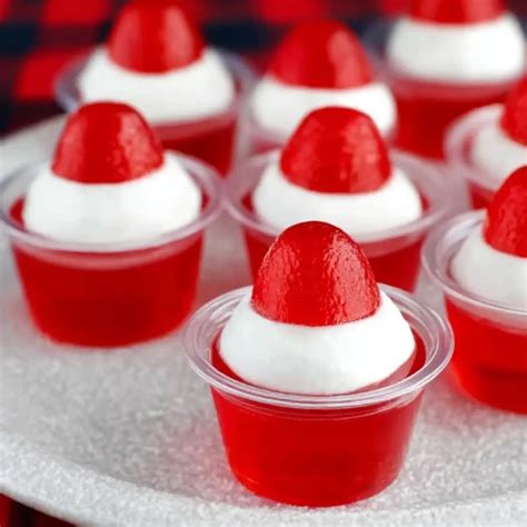 Santa Hat Jello Shots for Holiday Parties Made Easy - CookWithBenchi