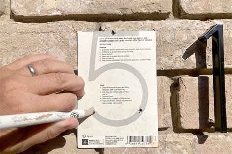 How to Install Floating Mount House Numbers 的图像结果