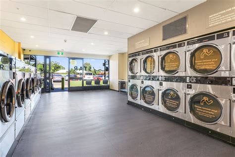 Elizabeth Park - Star Laundromat