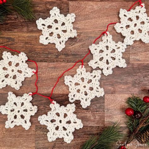 Crochet Thread Snowflake Pattern 的图像结果