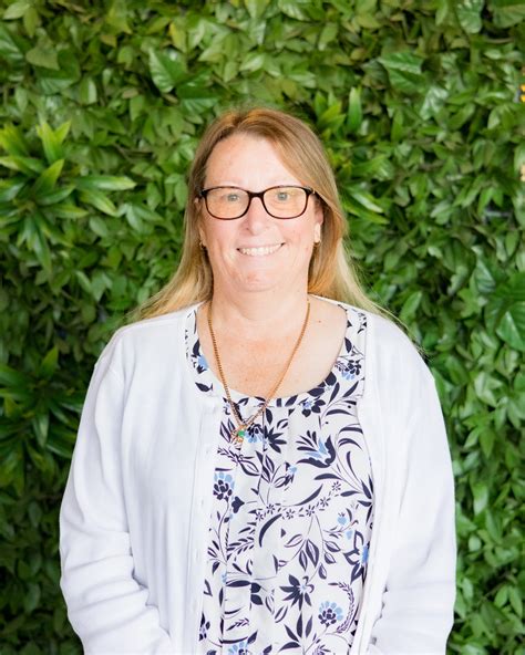 Excellence in Midwifery | WA Nursing & Midwifery Excellence Awards
