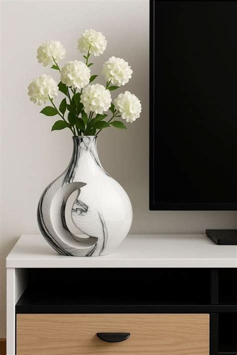Womb of Silence & Circle of Light & Surprise Rakhi Gift (Set of 1 vase