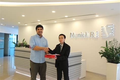 Munich Re Office Photos | Glassdoor