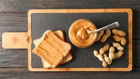 What are the Nutrition Facts of Peanut Butter Per 100g? - NutritionFact.in