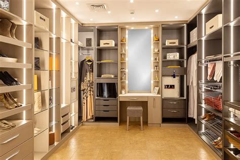 Luxury Walk-In Closets | Interior Design in Dubai - Luxury Concept ...