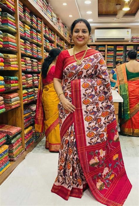 Pochampally ikkat pure silk saree | Handwoven sarees direct from looms ...