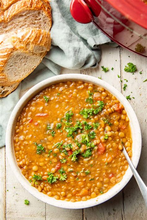 Slow Cooker Lentil Soup - Connoisseurus Veg