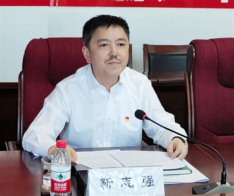 为什么银行老是让你办信用卡？背后全是套路，看完就明白了 - 聪聪谈事