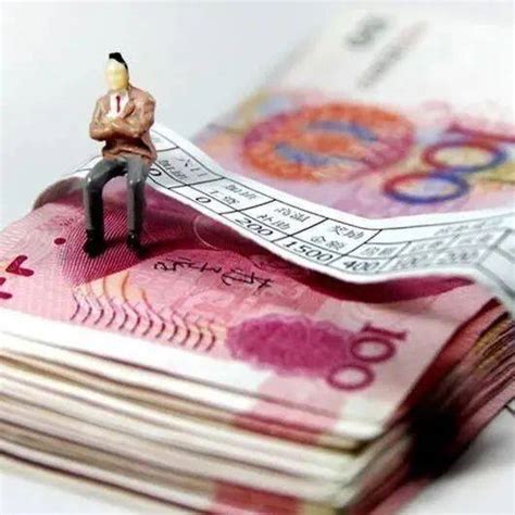 中国各阶层收入统计表：年入18万进入中产阶级，月入45万超过99%中国人 - 知乎