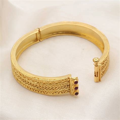 Buy Silver Coorgi Antique Bangle Online - Unniyarcha – Unniyarcha