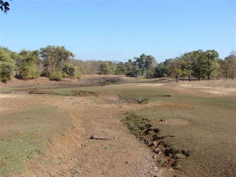 Tansa River is located in the district of Thane in Maharashtra, India ...