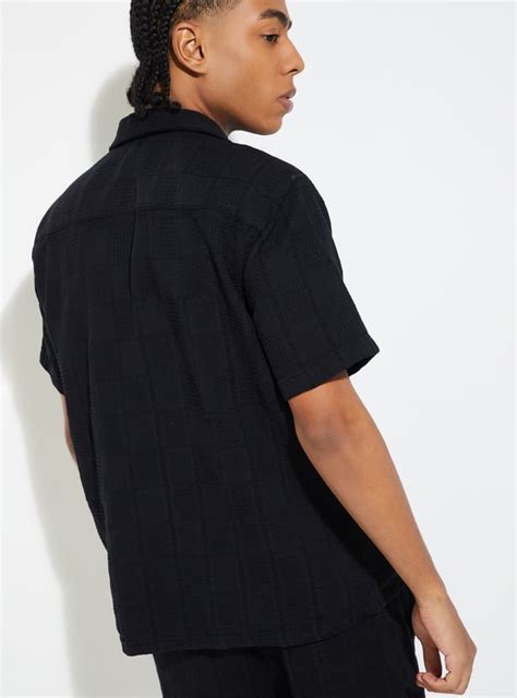 Buy URB_N Men Textured Oversized Resort Shirt Online at just Rs. 999.0 ...