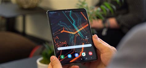Rs 1.65 Lakh Galaxy Fold Is Already Sold Out In India As It Went Out Of ...