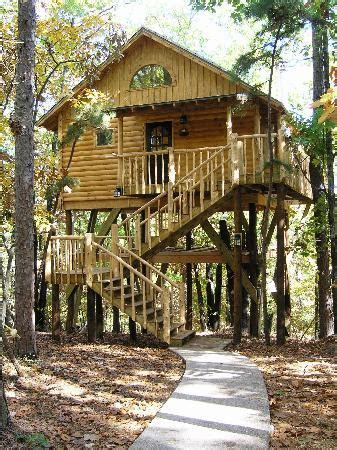 TREEHOUSE COTTAGES (Eureka Springs) - Campground Reviews, Photos, Rate ...
