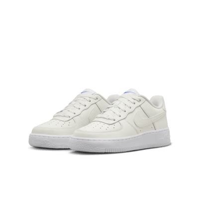 Nike Air Force 1 LV8 Older Kids' Shoes. Nike IN