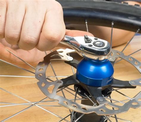 How to Remove Stuck Brake Disc 的图像结果