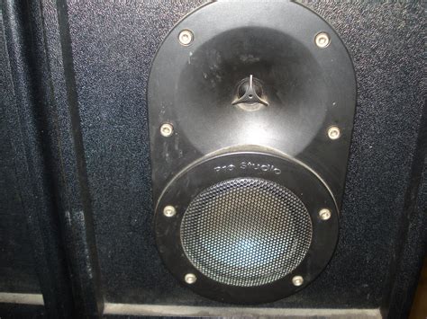 PAIR OF PRO STUDIO P5413Y FLOOR SPEAKERS