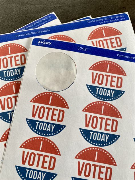 Voting Stickers 的图像结果