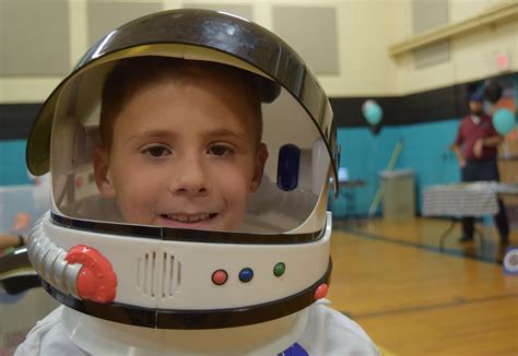 White Sands School Students Roll Up Sleeves and Get to Work at WSMR ...