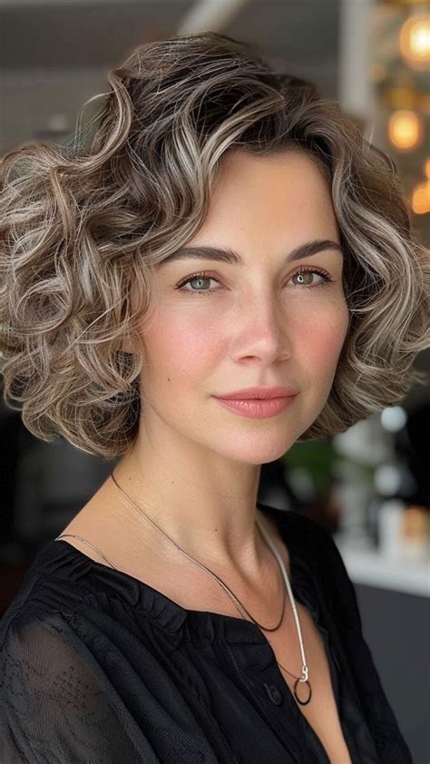 22 short curly hairstyles for older women ageless looks for 2024 – Artofit