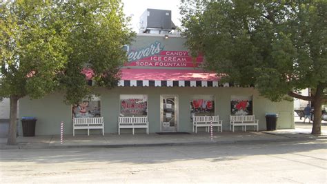 Dewar's Candies & Ice Cream Parlor | Visit Bakersfield