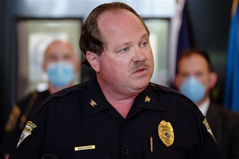 Saginaw police unions deliver 46-1 no confidence vote in chief - mlive.com