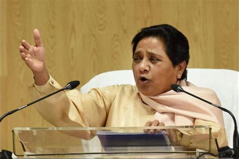 Turn Holi into a celebration of mutual brotherhood: Mayawati