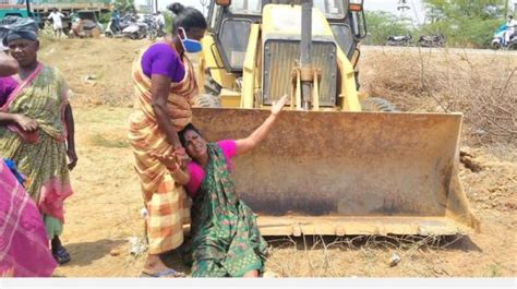 புதுக்கோட்டை அருகே அரசு அடுக்குமாடிக் குடியிருப்பு கட்ட எதிர்ப்பு ...