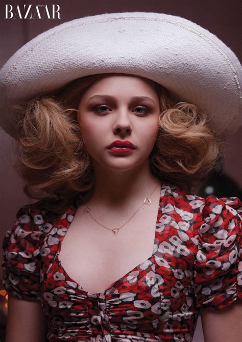 Chloe Moretz as Jodie Foster's character Iris in Taxi Driver ...