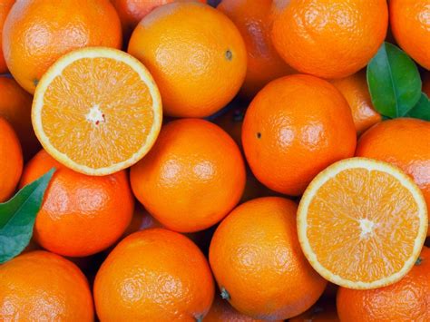 Growing Orange Fruit - Types Of Orange Colored Fruit