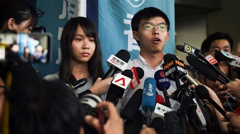 黄之锋吁台湾通过难民法 人权团体批苏揆公然说谎