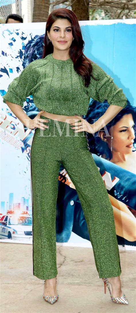 Midriff is the new off-shoulder | Femina.in