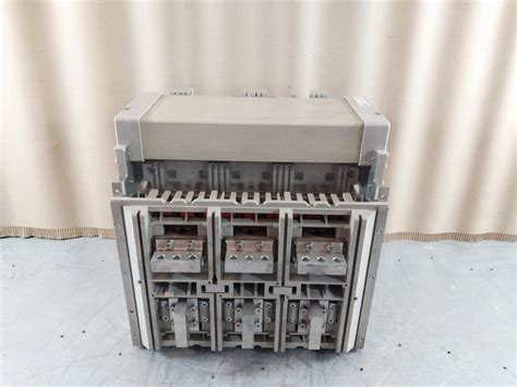 SCHNEIDER ELECTRIC NW32 H1 MASTERPACT CIRCUIT BREAKER 3200A 3 POLE ...
