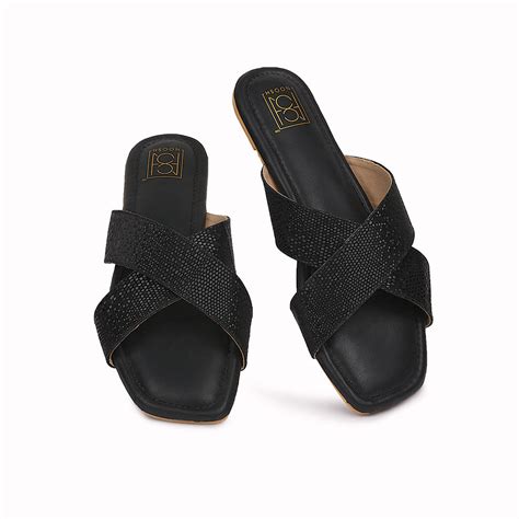 Dew Criss Cross Slippers – NOOSH