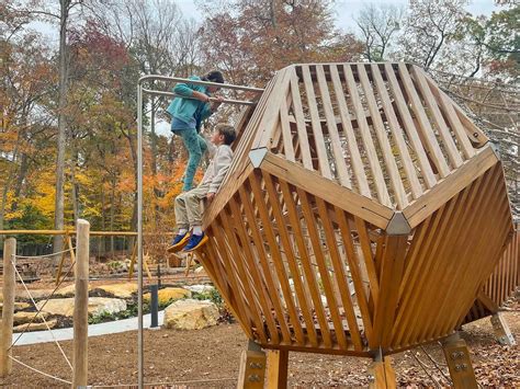 Benchmark School | Playground Case Study | Duncan & Grove