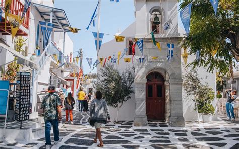 The Colors of Greece: First Greek Flag Celebrates 200 Years - Greece Is