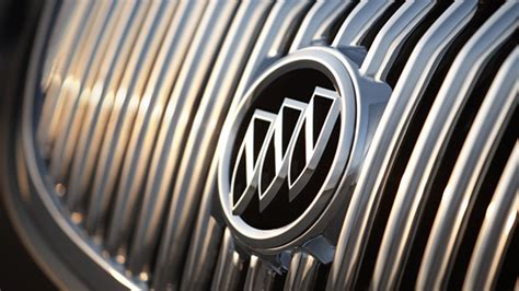 One Of The Last FWD Luxury Cars With A V8 Is Excellent Value In 2025