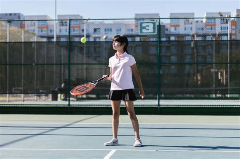 Playing Tennis 的图像结果