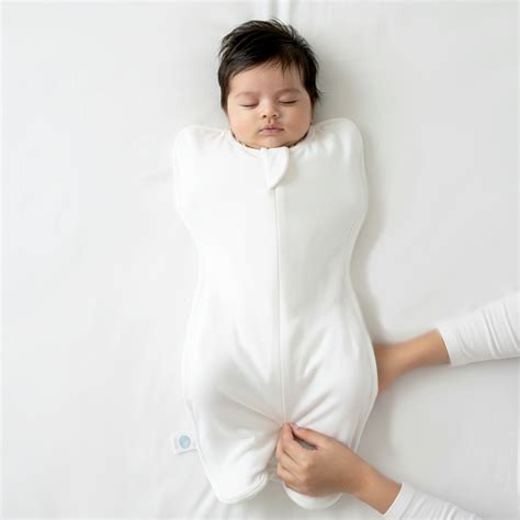 SLEEPING POD SWADDLE FOR BABIES (0.6 TOG) - CREAM | TULO BABY