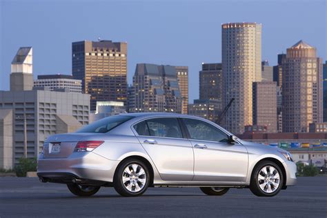Honda Accord EX-L V6 Sedan (2008) - picture 31 of 62