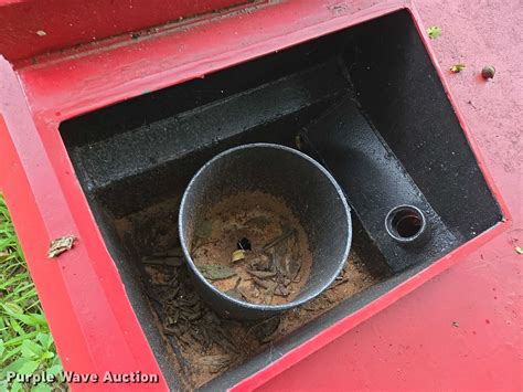 Utility truck bed in Ponca City, OK | Item EN8275 sold | Purple Wave