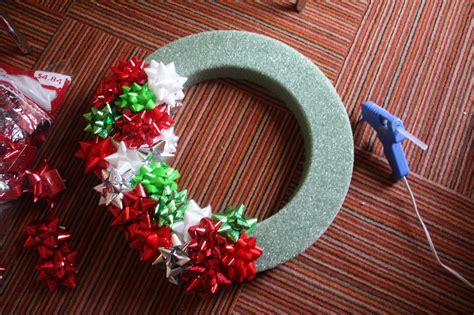 snapdragon crafts: christmas bow wreath tutorial