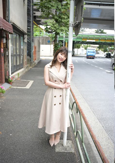 Reina Momozono Naniwa Natural Breasts Weekly Gendai Digital Photo Collection Premium Nude Series ...