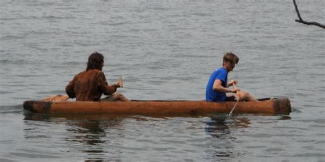 Primitive Canoe Build 的图像结果