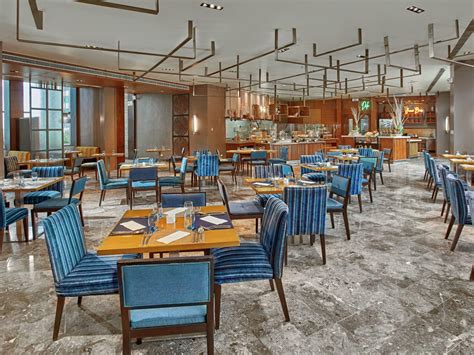 Hotel in Makati | Holiday Inn Hotel & Suites Makati Hotel