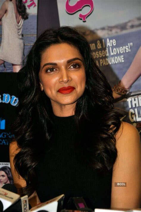 Deepika @ Magazine cover launch- The Etimes Photogallery Page 6