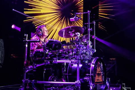 Q&A: Def Leppard Drummer Rick Allen | Business Jet Traveler